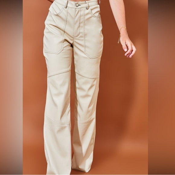 Women's Cream Wide-Leg Pants - Picture 4 of 4
